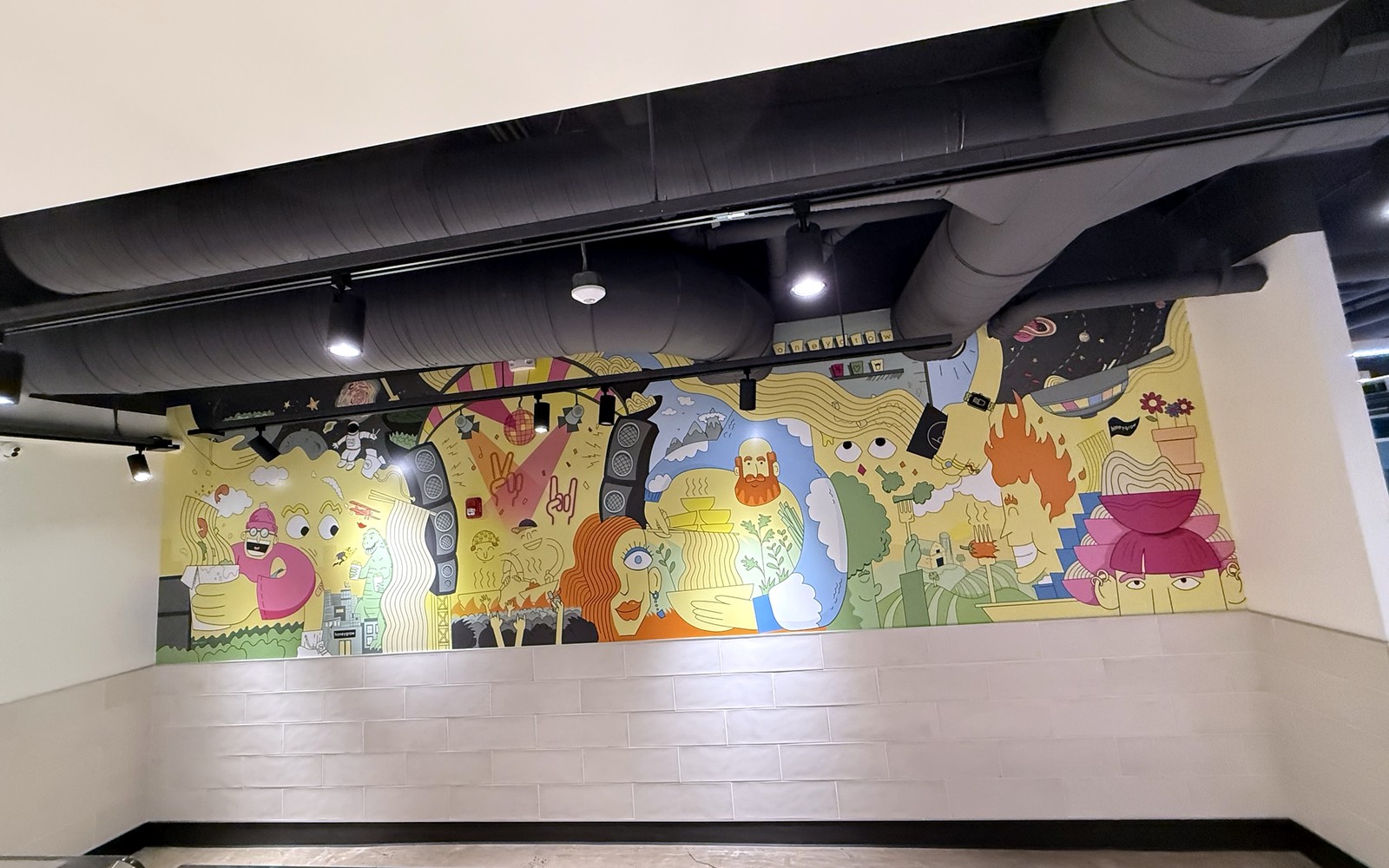 Honeygrow finishes, State College, PA